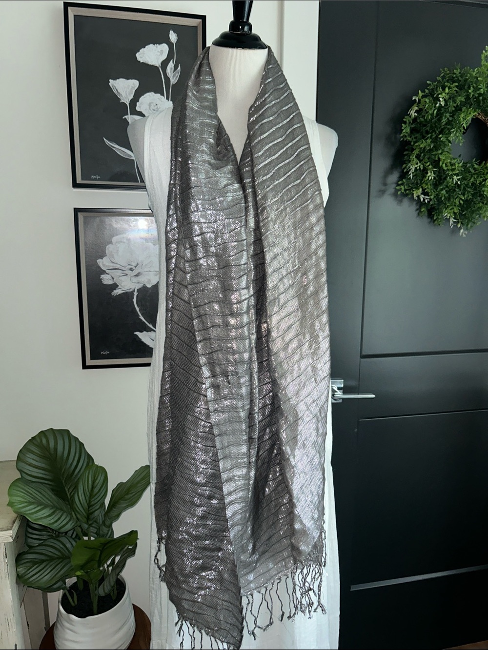 28"x 76" Elegant Metallic Gray Scarf with fringe